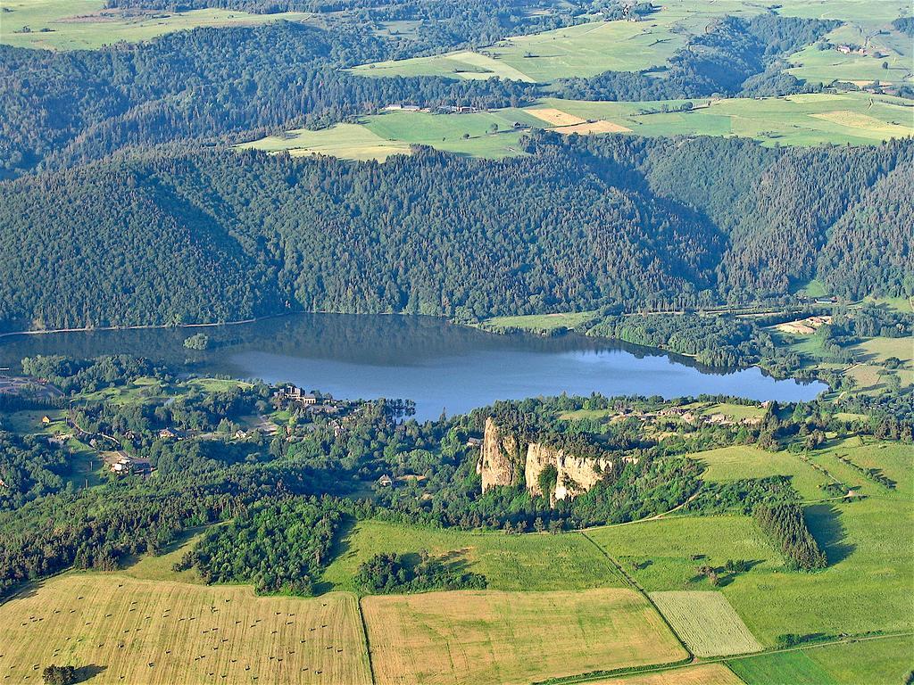 Villa Les Chenets Chambon-sur-Lac Exterior foto